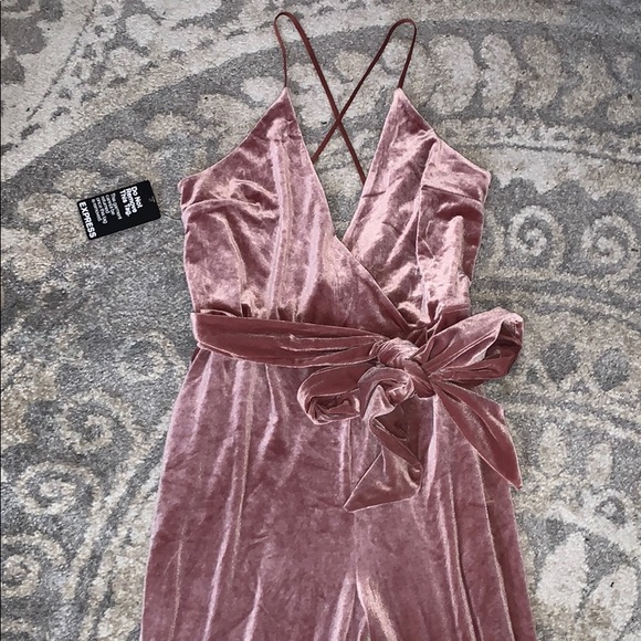 NWT Express velvet jumpsuit - Picture 2 of 6